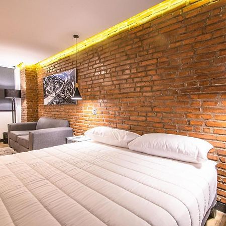 Hostal Boutique Black Cat Santiago del Cile Esterno foto