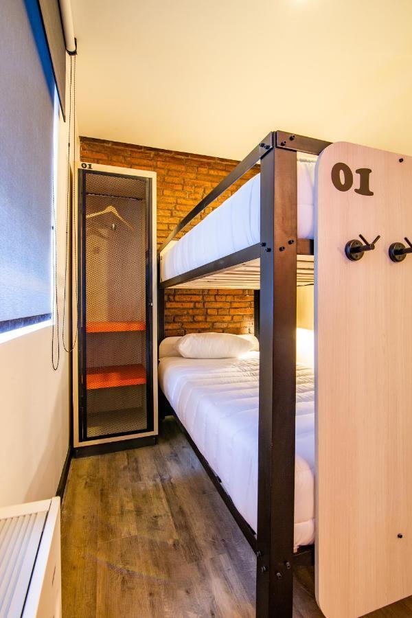 Hostal Boutique Black Cat Santiago del Cile Esterno foto