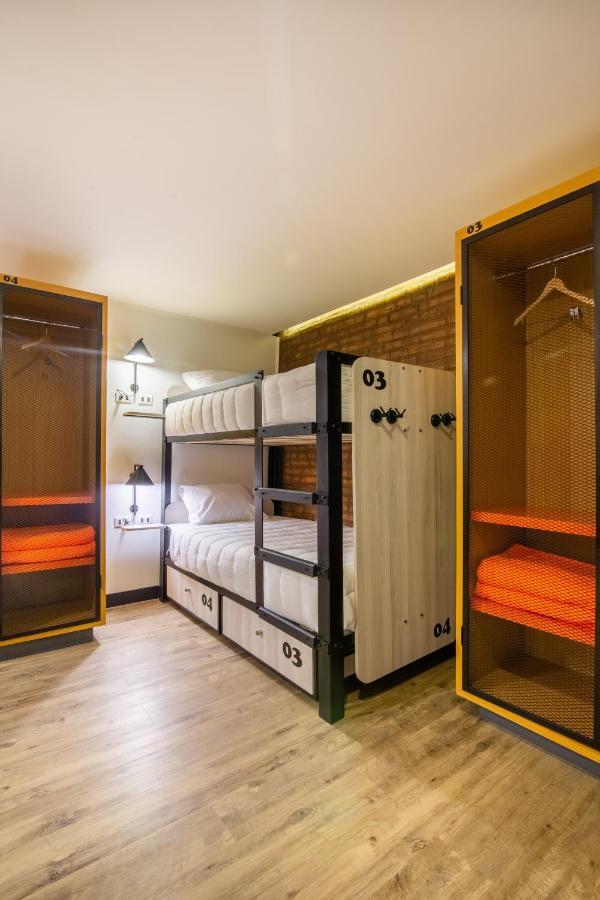 Hostal Boutique Black Cat Santiago del Cile Esterno foto