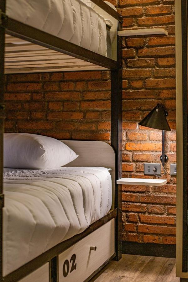 Hostal Boutique Black Cat Santiago del Cile Esterno foto