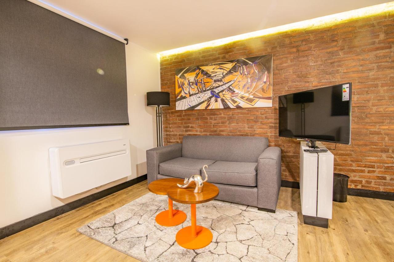 Hostal Boutique Black Cat Santiago del Cile Esterno foto