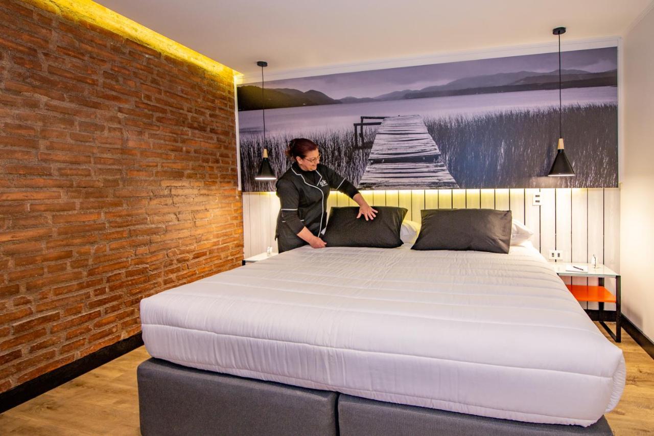 Hostal Boutique Black Cat Santiago del Cile Esterno foto