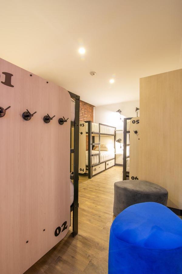 Hostal Boutique Black Cat Santiago del Cile Esterno foto